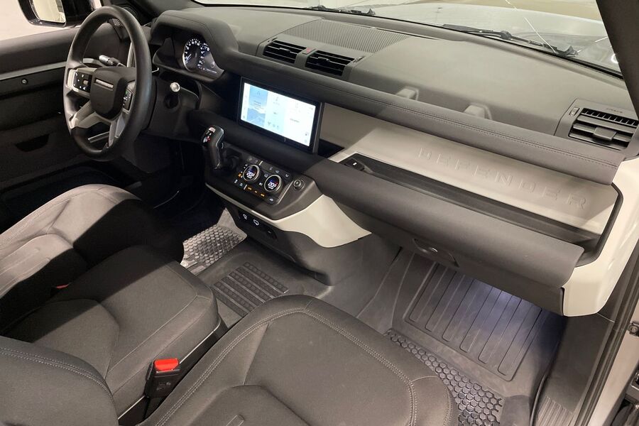 Land Rover Defender vaihtoauto