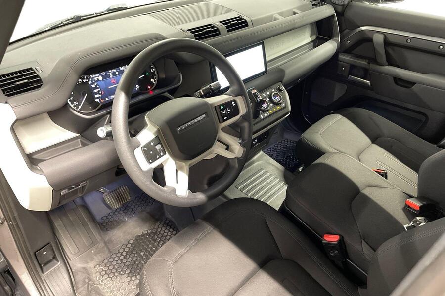 Land Rover Defender vaihtoauto