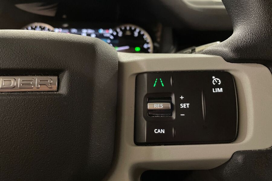 Land Rover Defender vaihtoauto