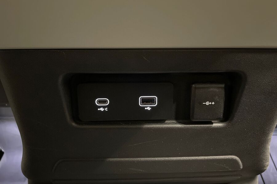 Land Rover Defender vaihtoauto