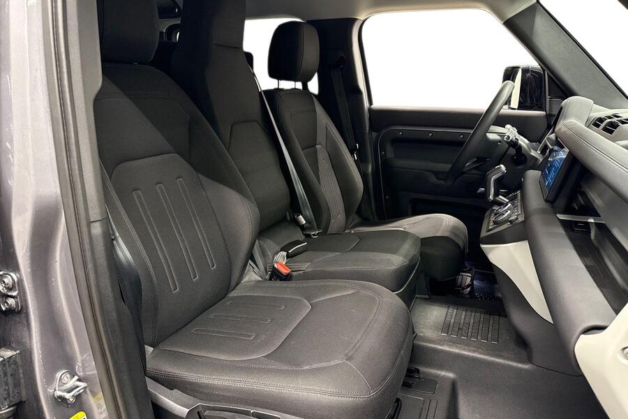 Land Rover Defender vaihtoauto