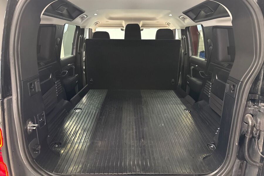 Land Rover Defender vaihtoauto