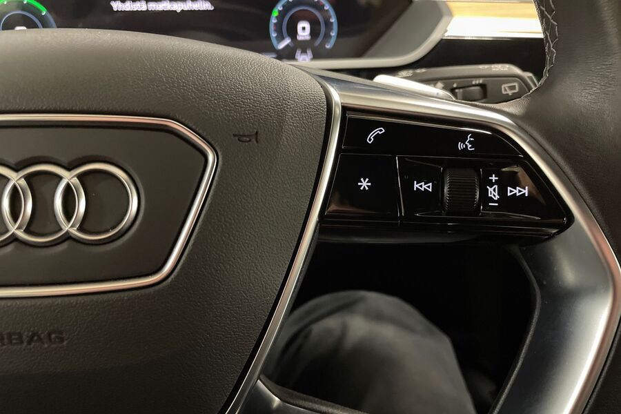 Audi Q8 e-tron vaihtoauto