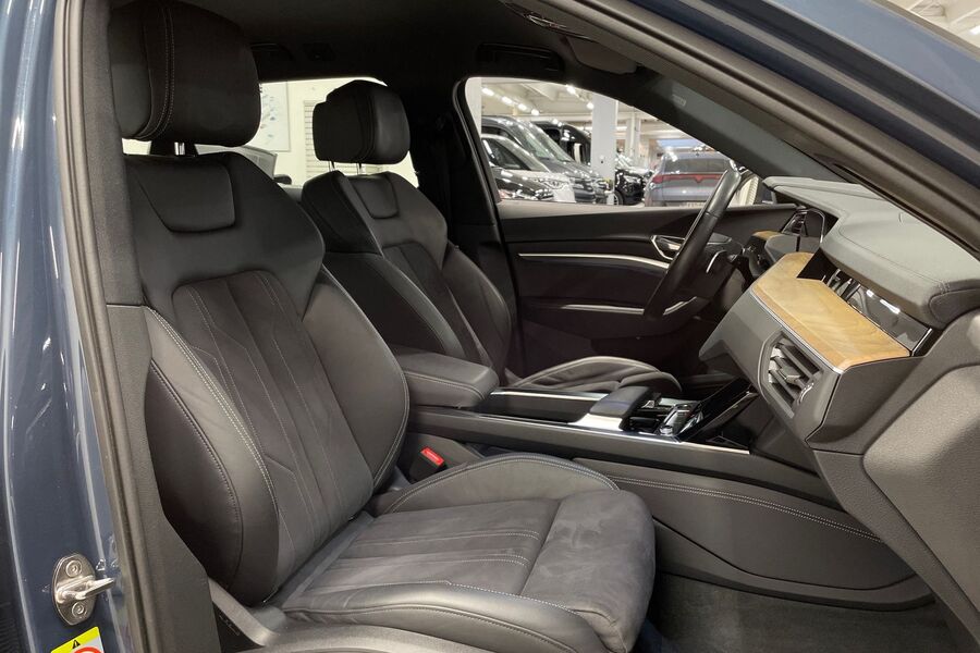 Audi Q8 e-tron vaihtoauto