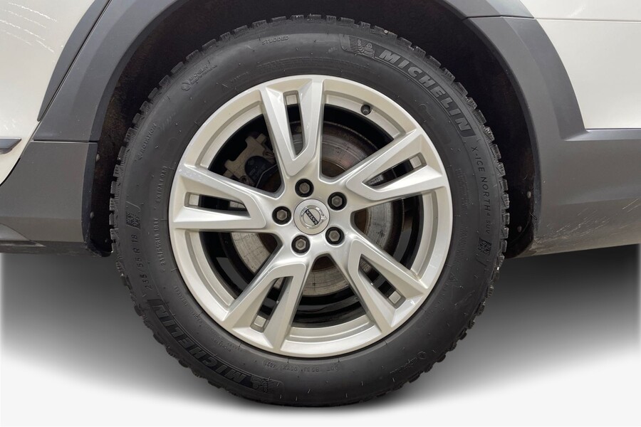 Volvo V90 Cross Country vaihtoauto