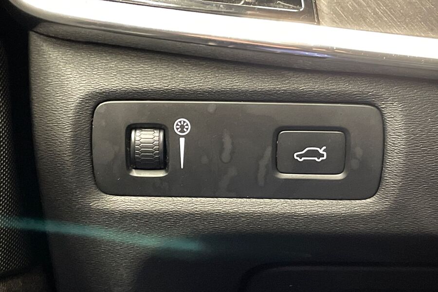 Volvo V90 Cross Country vaihtoauto