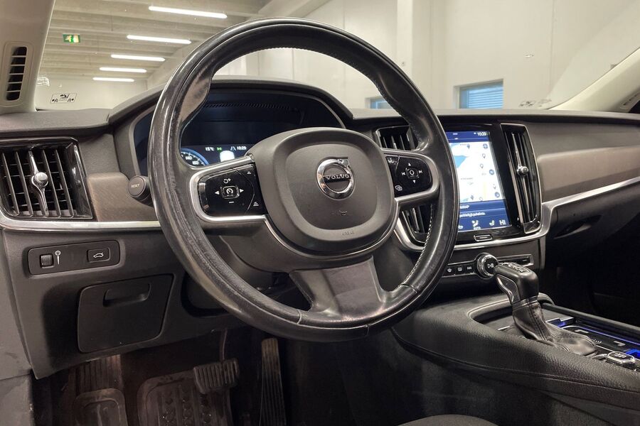 Volvo V90 Cross Country vaihtoauto