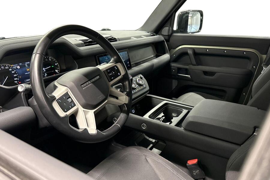 Land Rover Defender vaihtoauto