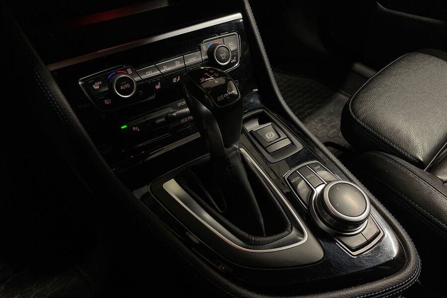 BMW 225 vaihtoauto
