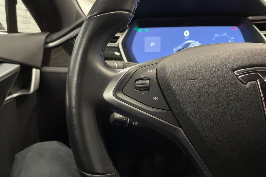 Tesla Model S vaihtoauto