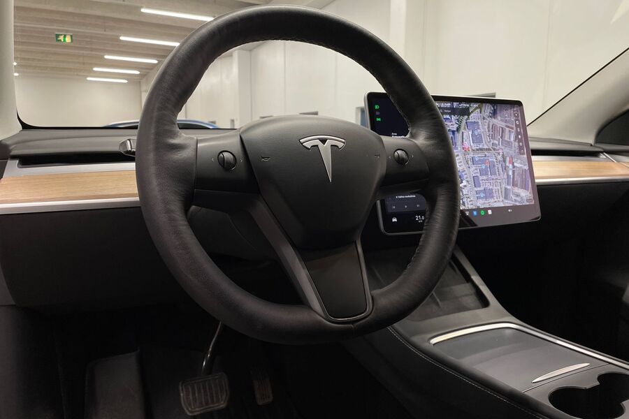 Tesla Model Y vaihtoauto