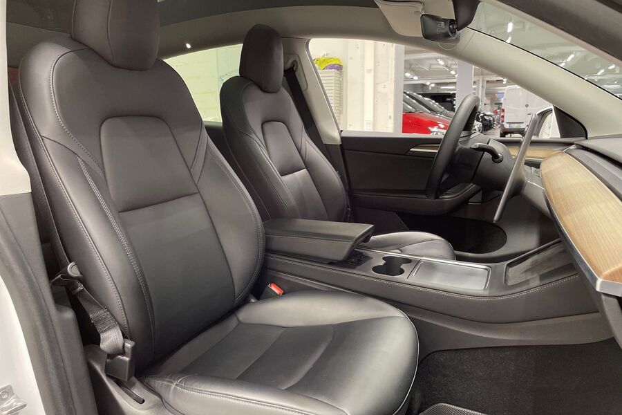 Tesla Model Y vaihtoauto