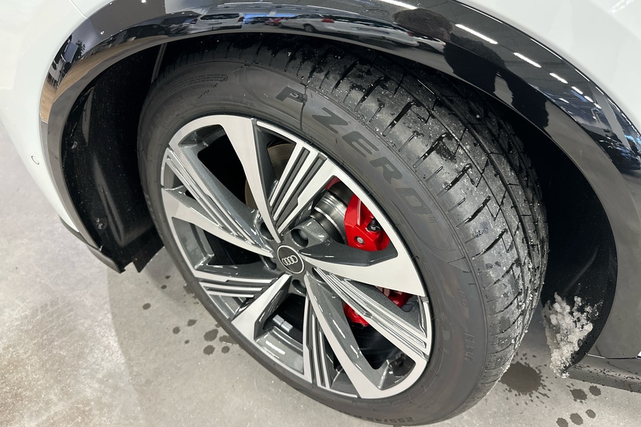 Audi SQ6 e-tron vaihtoauto