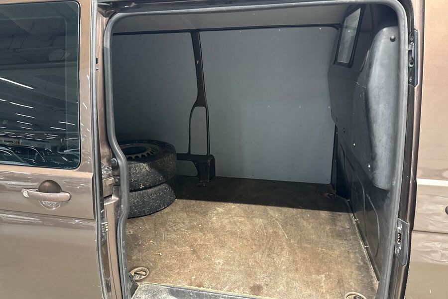 Volkswagen Transporter vaihtoauto