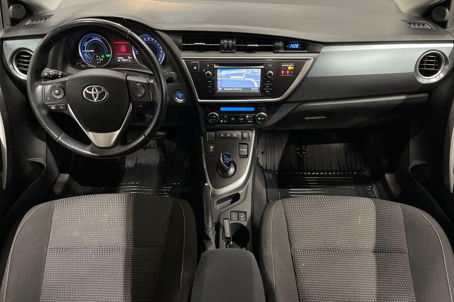 Toyota Auris vaihtoauto