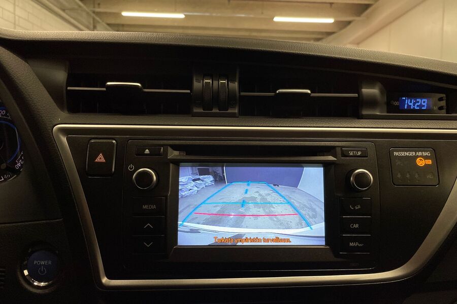 Toyota Auris vaihtoauto