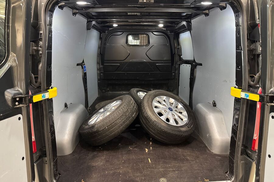 Ford Transit Custom vaihtoauto