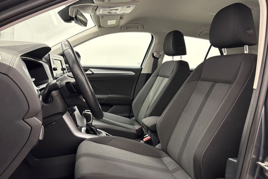 Volkswagen T-Roc vaihtoauto