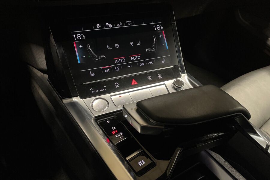 Audi e-tron vaihtoauto