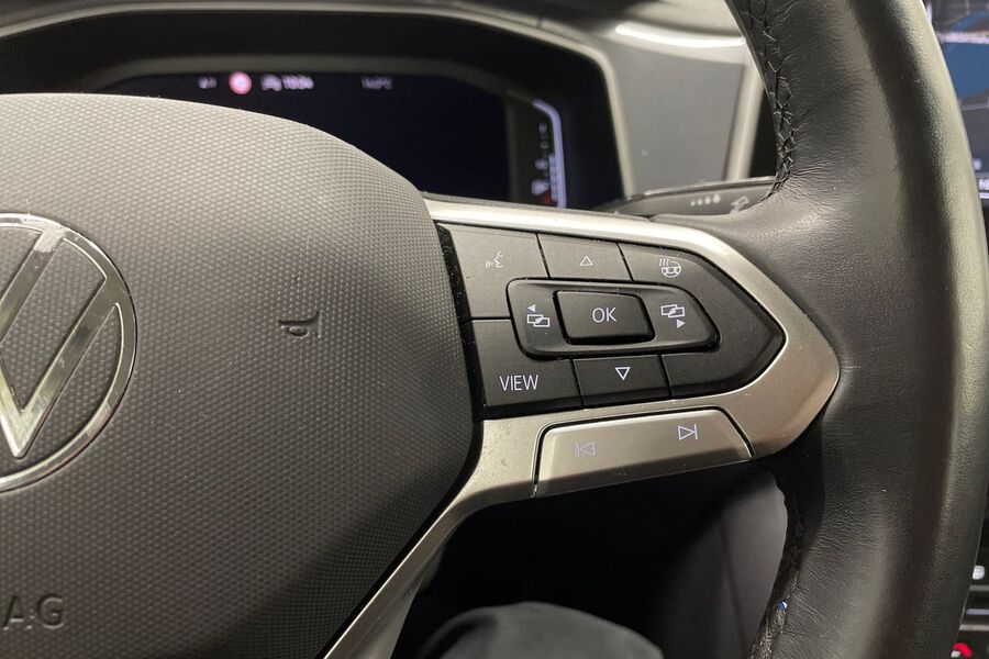 Volkswagen T-Roc vaihtoauto