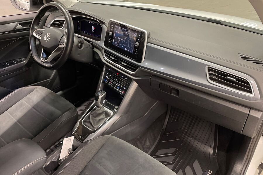 Volkswagen T-Roc vaihtoauto