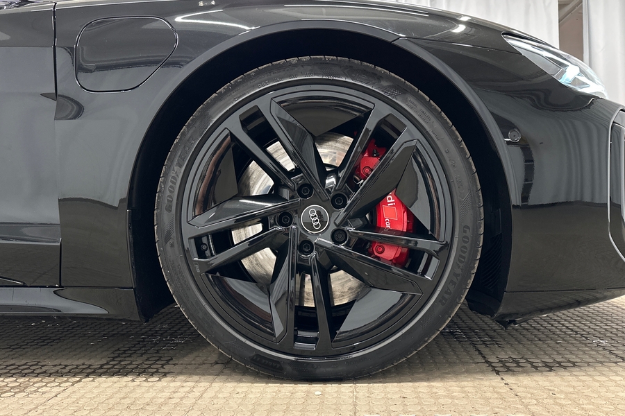 Audi e-tron GT vaihtoauto