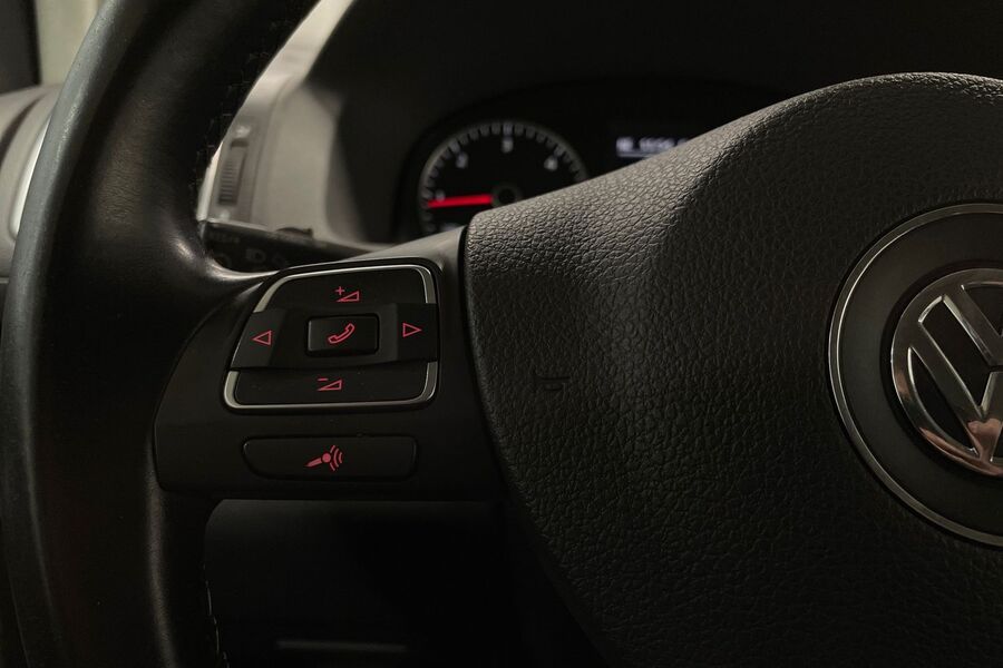 Volkswagen Touran vaihtoauto