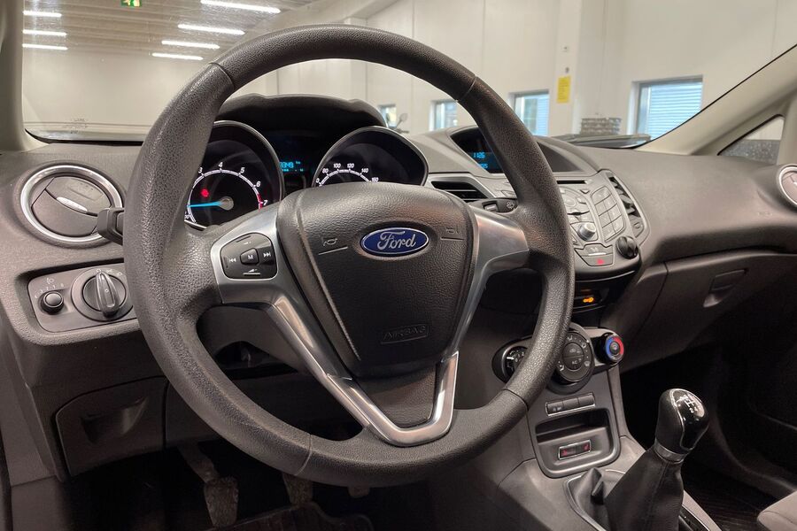 Ford Fiesta vaihtoauto