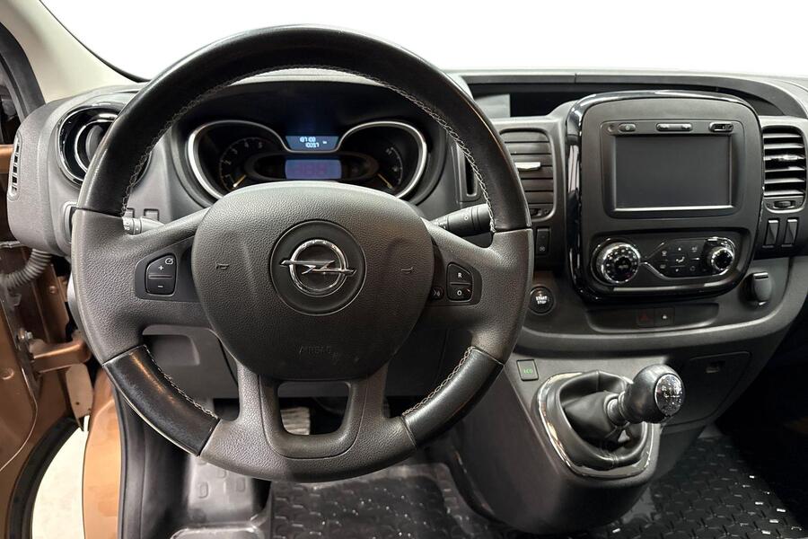 Opel Vivaro vaihtoauto