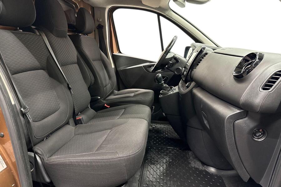 Opel Vivaro vaihtoauto