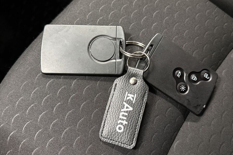 Opel Vivaro vaihtoauto