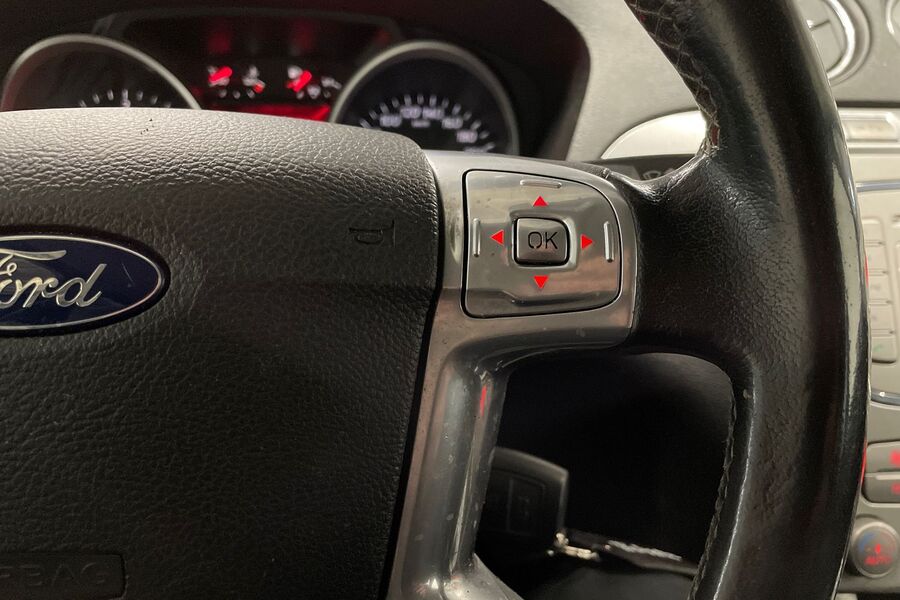 Ford S-MAX vaihtoauto