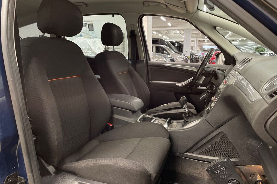 Ford S-MAX vaihtoauto