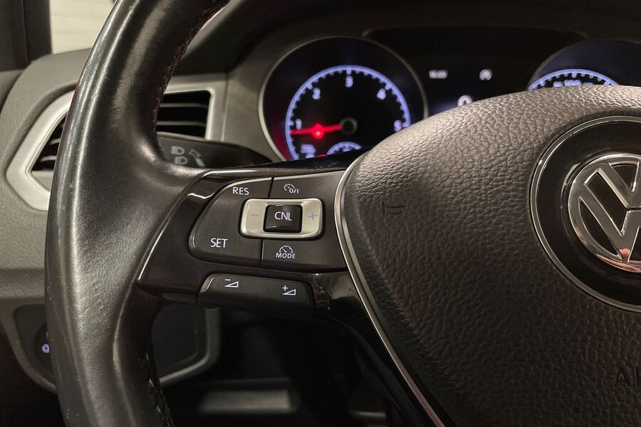 Volkswagen Golf Sportsvan vaihtoauto