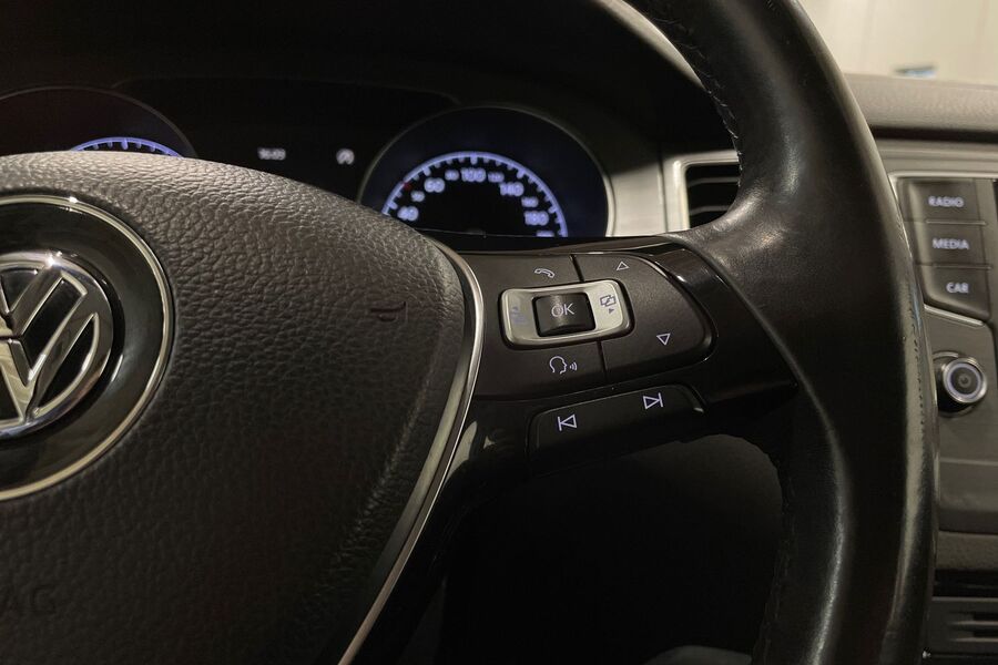 Volkswagen Golf Sportsvan vaihtoauto