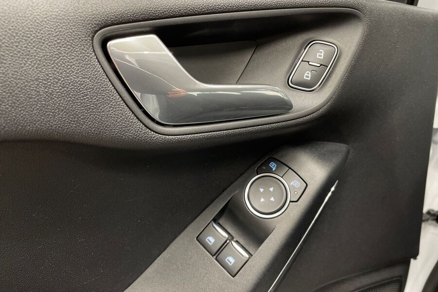 Ford Fiesta vaihtoauto