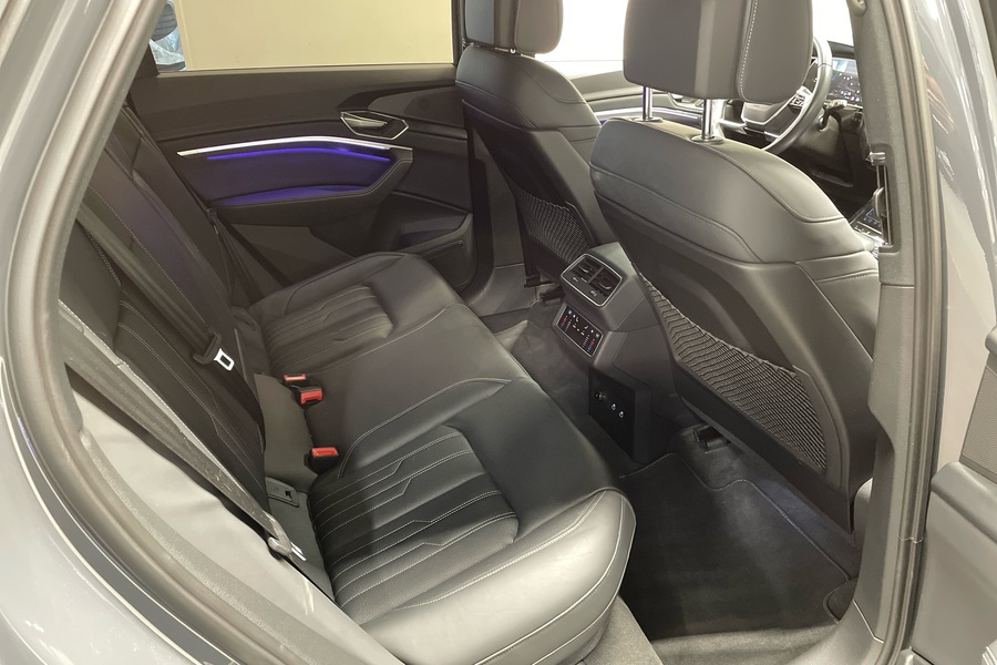 Audi Q8 e-tron vaihtoauto