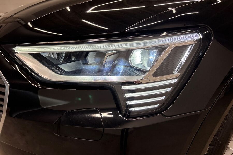 Audi e-tron vaihtoauto