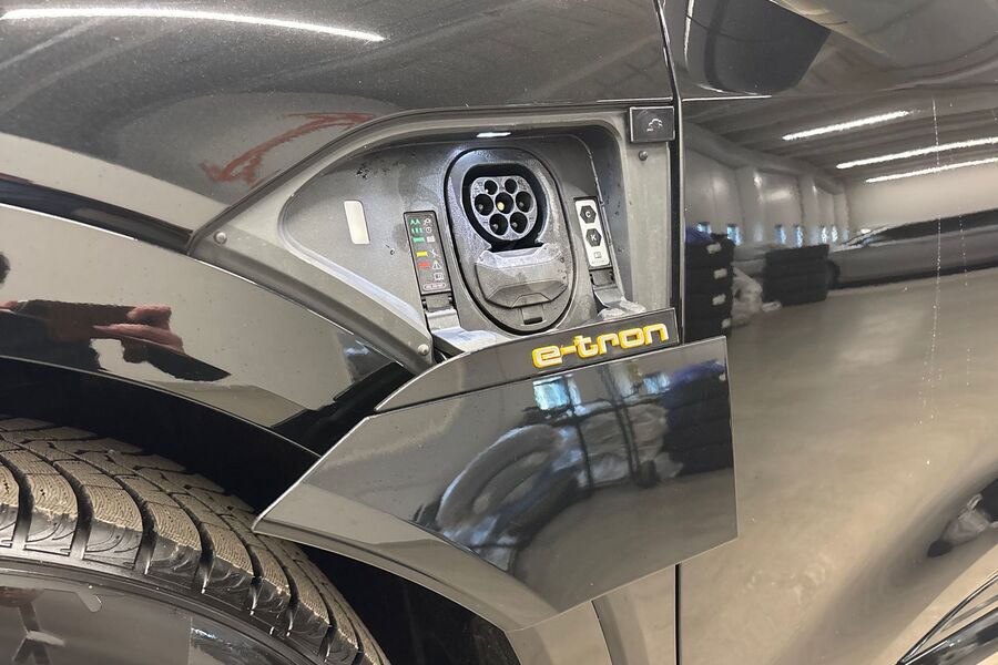 Audi e-tron vaihtoauto
