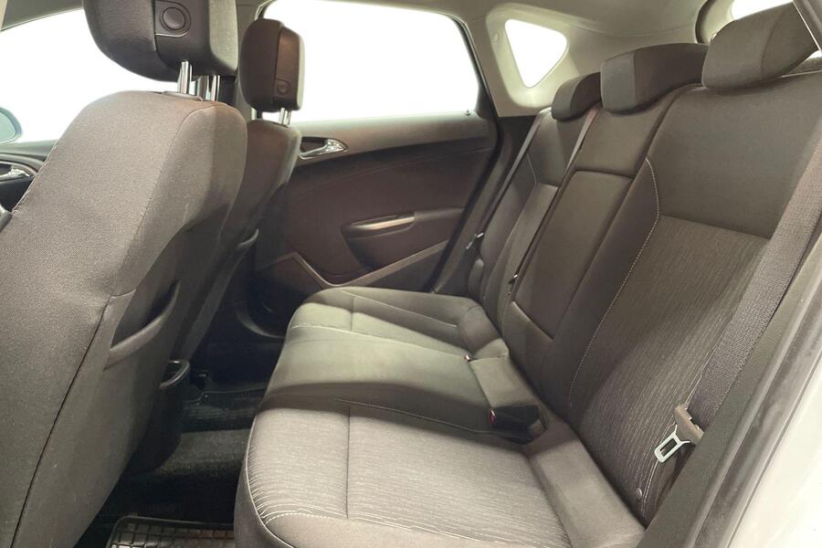 Opel Astra vaihtoauto