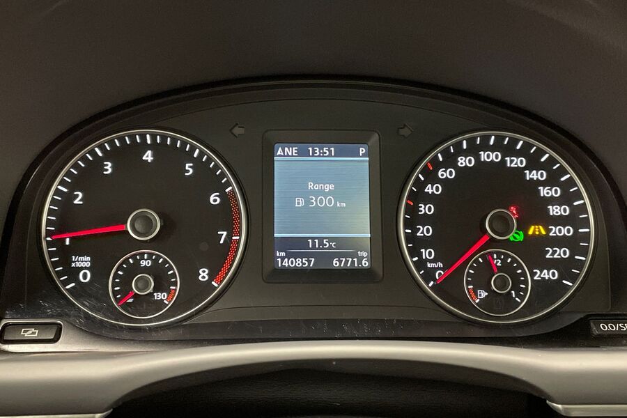 Volkswagen Touran vaihtoauto