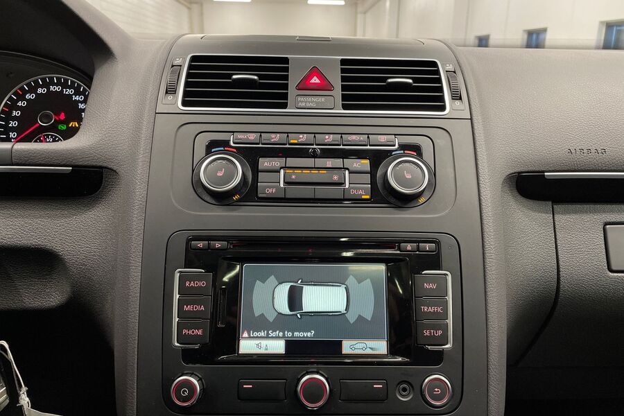 Volkswagen Touran vaihtoauto