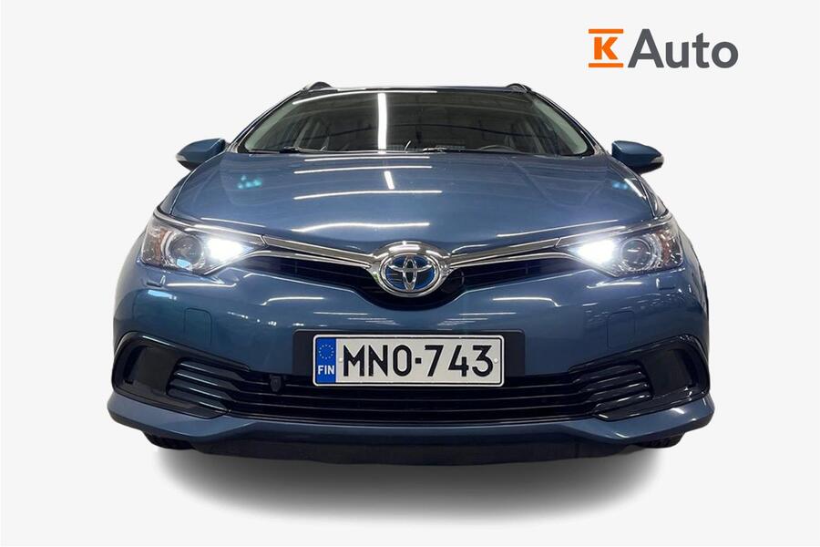 Toyota Auris vaihtoauto