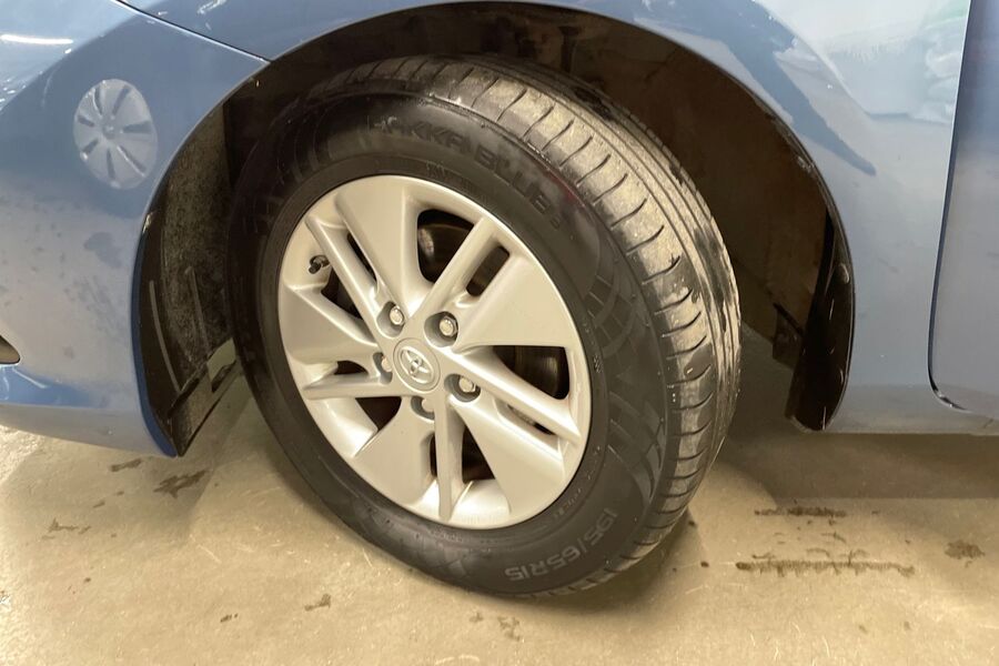 Toyota Auris vaihtoauto