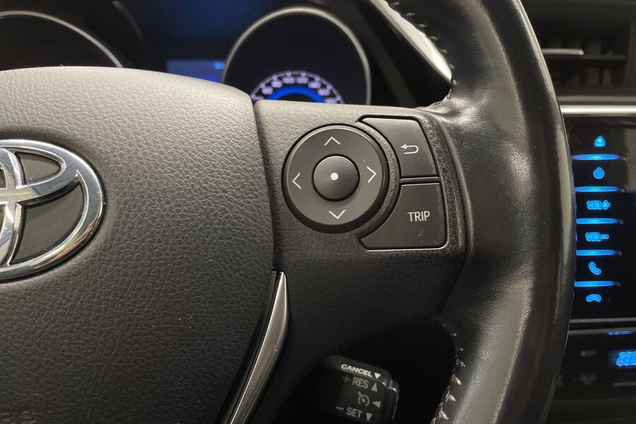 Toyota Auris vaihtoauto