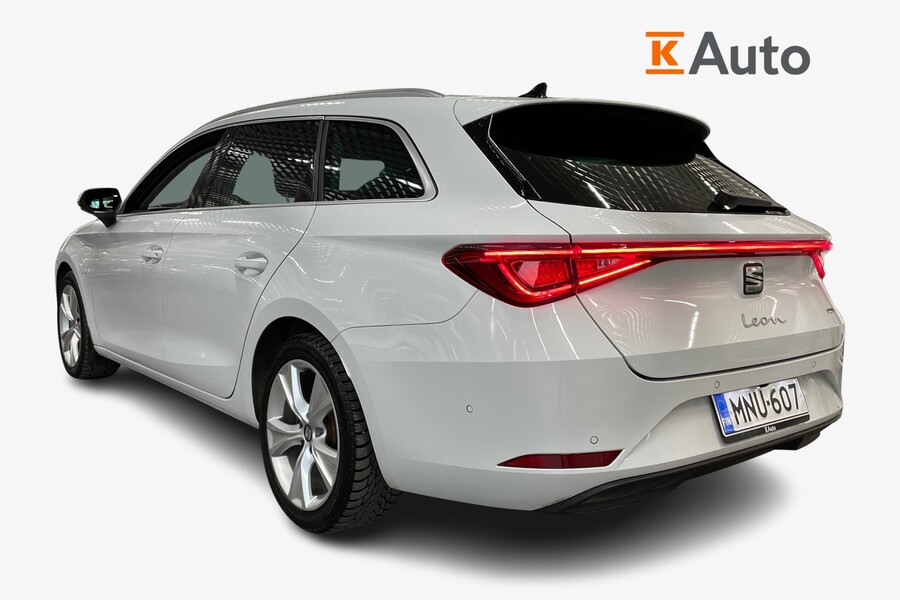 SEAT Leon Sportstourer vaihtoauto