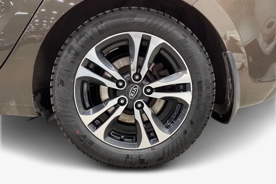 Kia Carens vaihtoauto