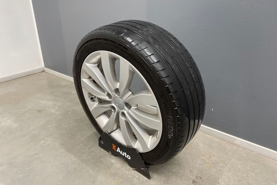 Kia Carens vaihtoauto