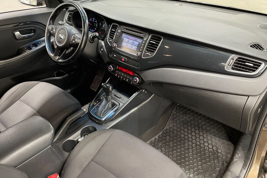 Kia Carens vaihtoauto