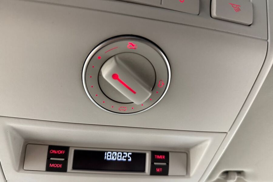 Volkswagen Multivan vaihtoauto